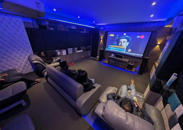 Villa With A Mini Theatre And A Grande Party Lawn